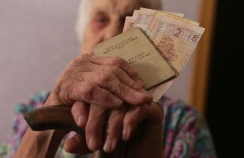 Пенсионный кризис: денег на выплату пенсий нет