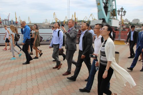 Крупнейшие китайские компании заинтересованы инвестировать в инфраструктурные проекты в украинских портах