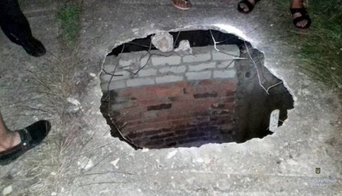 В Харьковской области нашли тело военнослужащего с перерезанным горлом