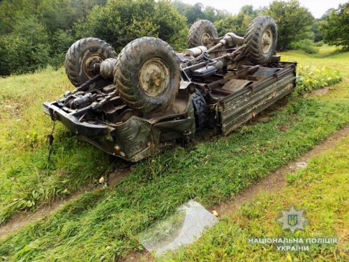 На Закарпатье в жуткой аварии погиб водитель грузовика