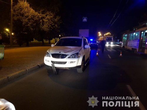 В Харькове иномарка на зебре насмерть сбила женщину В Харькове иномарка на зебре насмерть сбила женщину