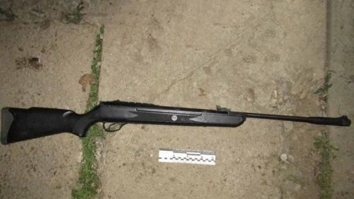 На Буковине 14-летний парень случайно застрелил двоюродного брата На Буковине 14-летний парень случайно застрелил двоюродного брата