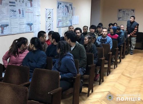 В Киевской области обнаружили 28 нелегалов из Вьетнама