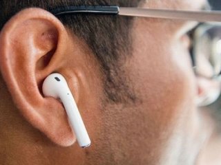    Apple AirPods