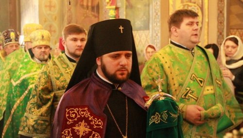 В ПЦУ недовольны «священником», который вымогает деньги и продает иконы В ПЦУ недовольны «священником», который вымогает деньги и продает иконы