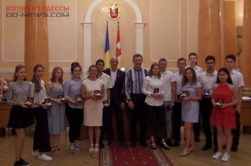 ���������� ��������� ��� ����� � �����, �������� ������������ �����, � ��������