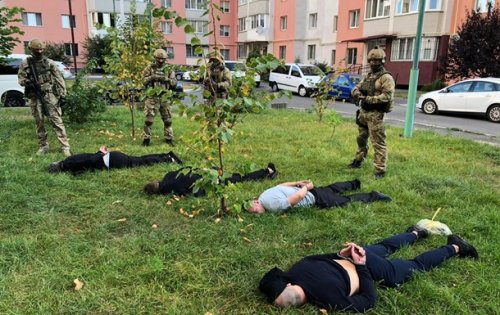 В Киевской области полиция задержала банду грабителей элитных квартир В Киевской области полиция задержала банду грабителей элитных квартир