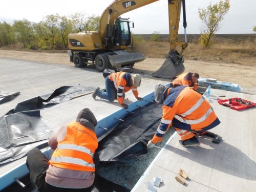 Ремонт на многострадальной трассе Н-14: дорожники обустраивают деформационные швы Ремонт на многострадальной трассе Н-14: дорожники обустраивают деформационные швы