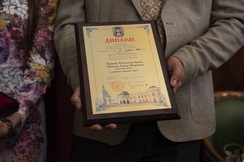 Первый Президент независимой Украины стал Почетным доктором Honoris causa Одесской Юракадемии