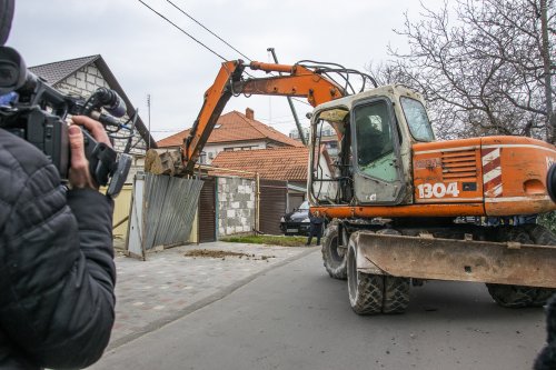 В районе Чубаевки решением суда демонтируют три незаконных частных строения