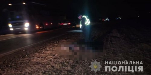 В Одесской области насмерть сбили двух мужчин В Одесской области насмерть сбили двух мужчин
