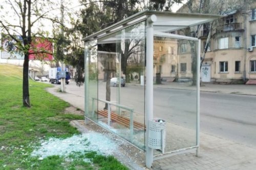 Одесситов просят помочь в поиске вандалов Одесситов просят помочь в поиске вандалов