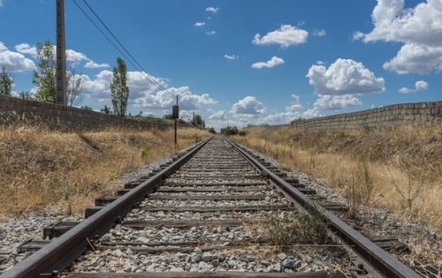 В Одессе под колесами поезда погиб мужчина В Одессе под колесами поезда погиб мужчина