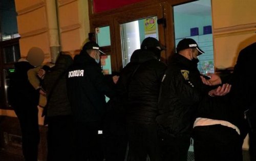 Во Львове задержали банду: похитили девушку и требовали 2 млн евро 