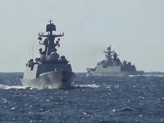 В Японии назвали демонстрацией силы проход российских кораблей