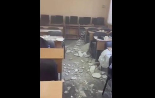 В Одессе на детей во время урока обвалился потолок
