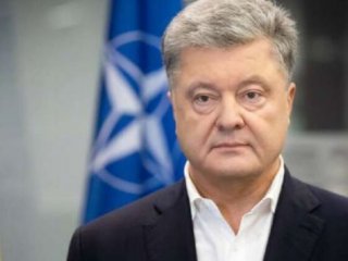 После двух неудачных попыток Порошенко будет пробовать выехать из Украины в третий раз