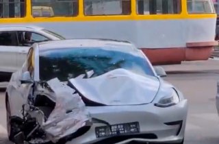 � ������ ������ Tesla ����������� � ��������